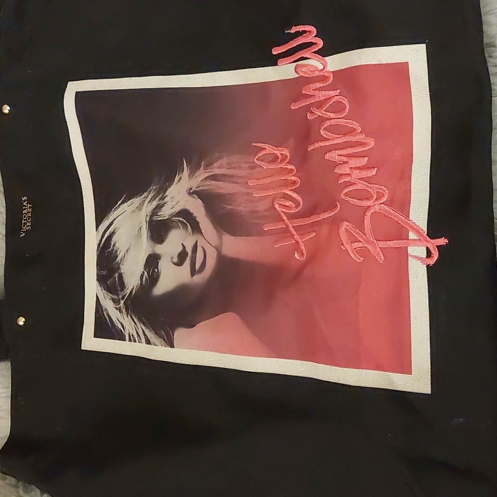 VS Tote